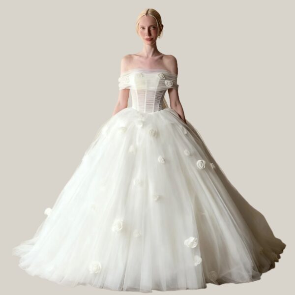 Off-the-shoulder tulle dress