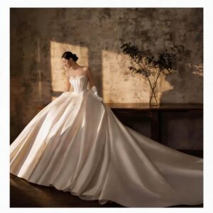 Elegant Strapless Satin Wedding Gown | Timeless Bridal Look
