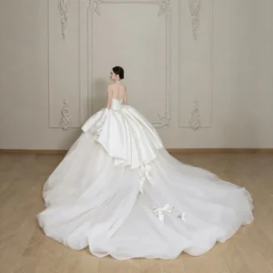 Classic Satin Ball Gown Wedding Dress with Sweetheart Neck & Detachable Bow