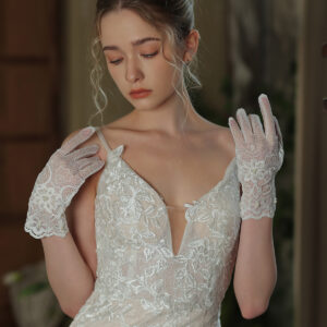 Lace Bridal Gloves with Pearls, Short Length