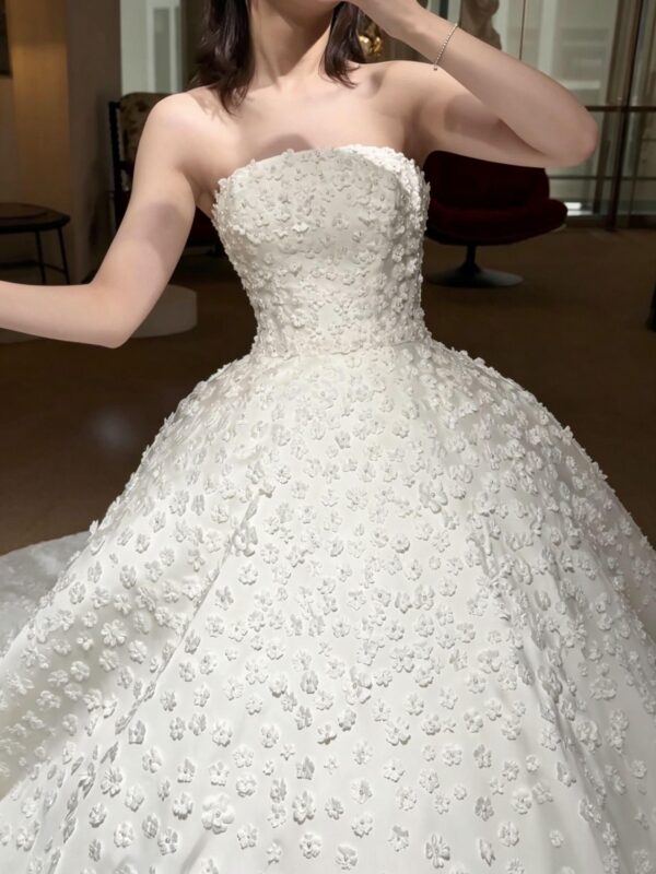 Strapless 3D Floral Satin Ball Gown Wedding Dress