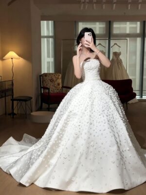 Strapless 3D Floral Satin Ball Gown Wedding Dress