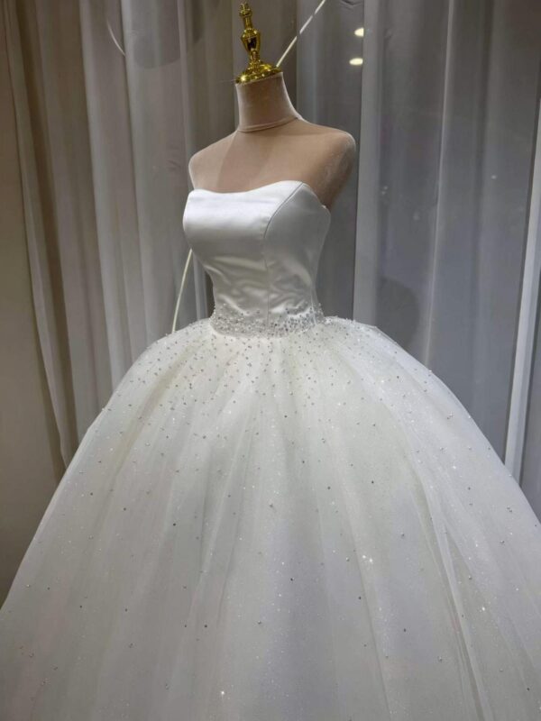 Elegant Strapless Satin Wedding Dress with Sparkly Tulle Ball Gown Skirt