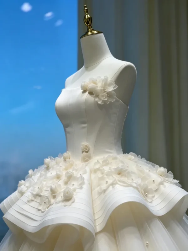 Strapless 3D Floral Ruffled Ballgown Wedding Dress