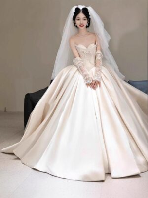 Elegant Strapless Lace Corset Satin Ball Gown Wedding Dress
