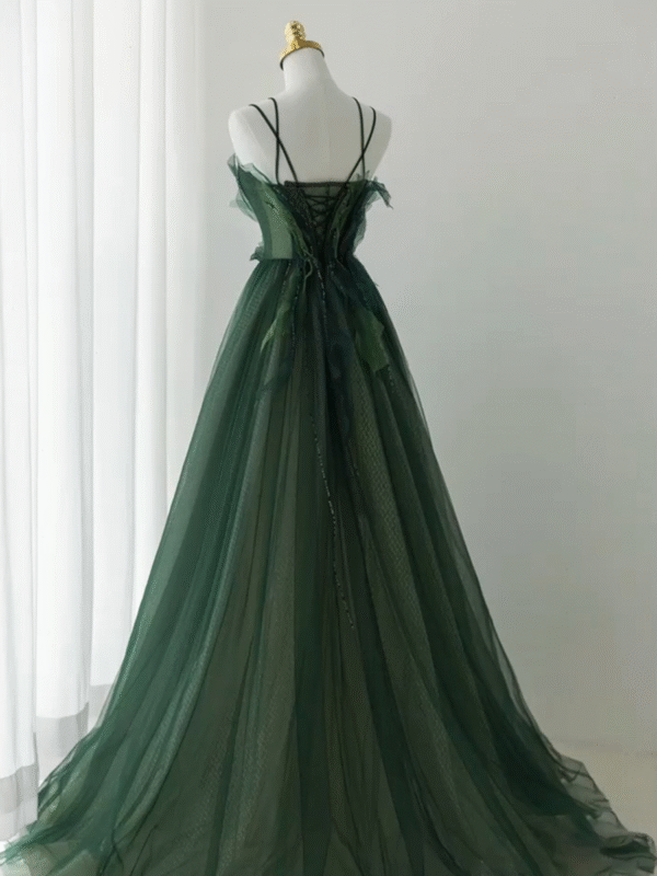Forest Green Spaghetti Strap Sweet 16 Dress 3D Leaf Tulle Ball Gown