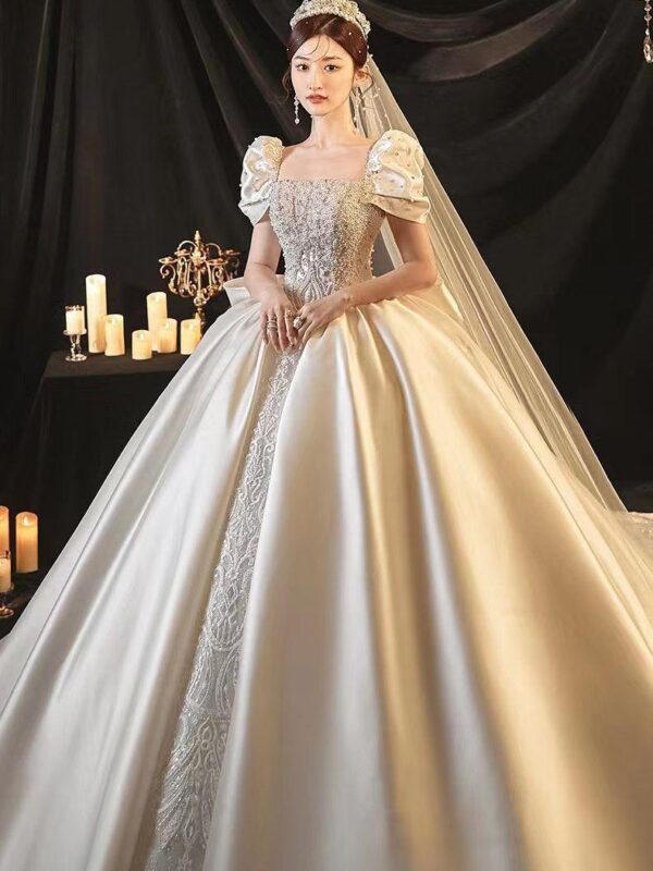 Square Neck Puff Short Sleeve Satin Ball Gown Wedding Dress Full Rhinestone Lace Corset Bridal Gown With Long Tulle Veil