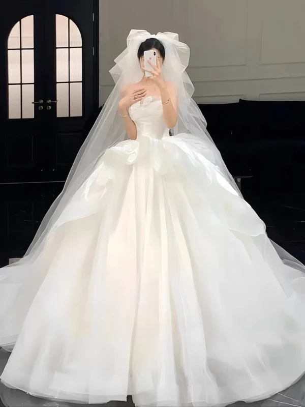 Dreamy White Strapless Big Bow Organza Ball Gown Wedding Dress