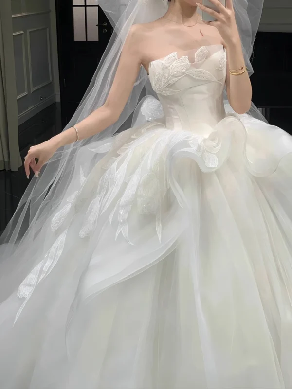 Dreamy White Strapless Big Bow Organza Ball Gown Wedding Dress