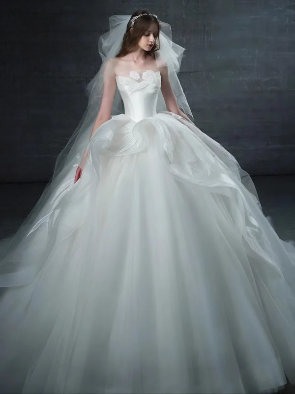 Dreamy Strapless 3D Tulip Lace Organza Ball Gown Wedding Dress