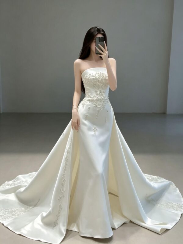 2-in-1 Satin Overskirt Wedding Dress